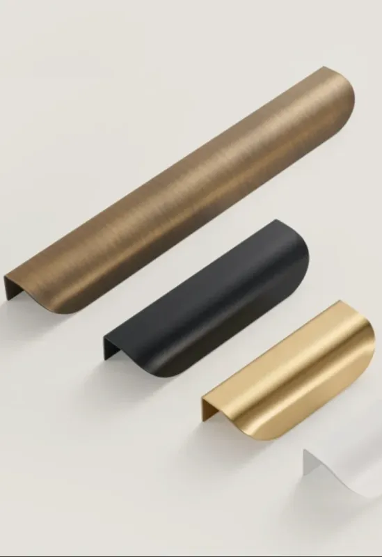 Chester Curved Cabinet Handle - Complete Hardware Kit