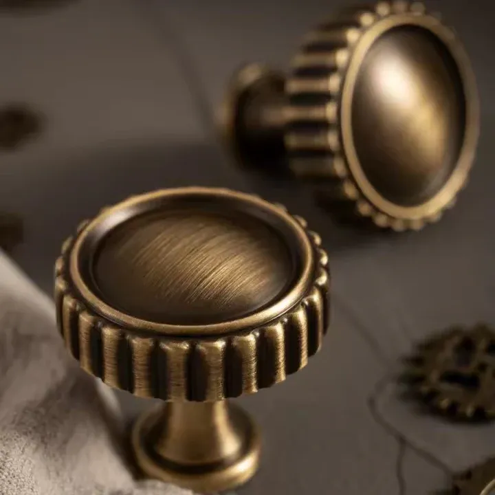 DARCY | Antique Warm finish Cabinet Knob