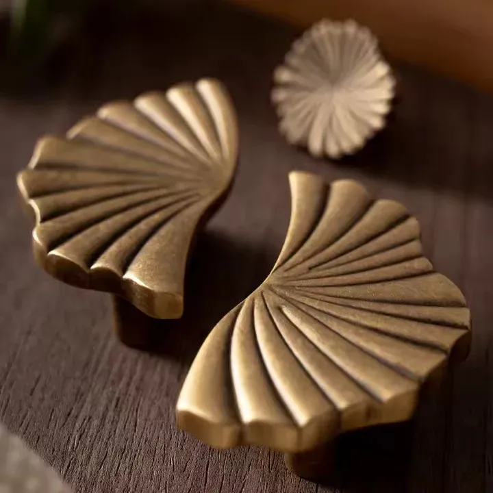 Touch Release ASHFORD | Floral Knob