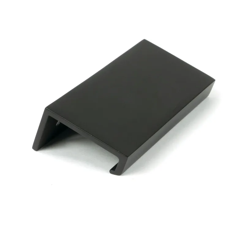 Aged Warm finish 100mm Plain Edge Pull | From Anvil