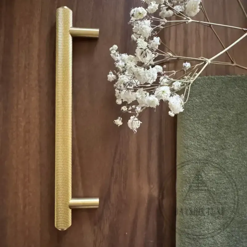 Bayside Luxe - Attadale Satin Warm alloy Cross Knurled Cabinetry Handle