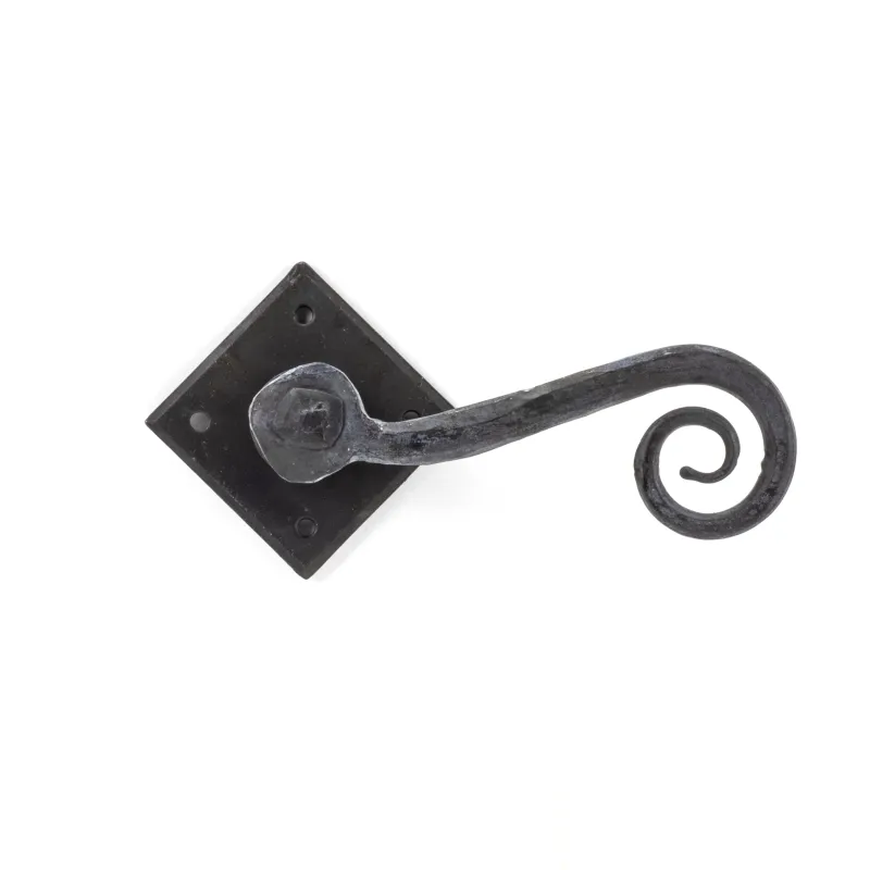 Beeswax Monkeytail Lever on Rose Place (Diamond) | From Anvil