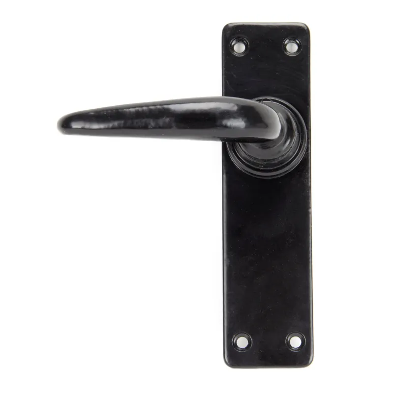 Black Smooth Lever Latch Place | From Anvil