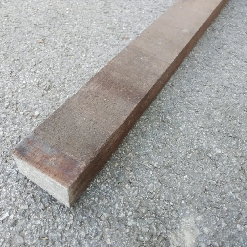 Lambourde bois exo Iroko classe 4 - 42x65 - L=2,9m
