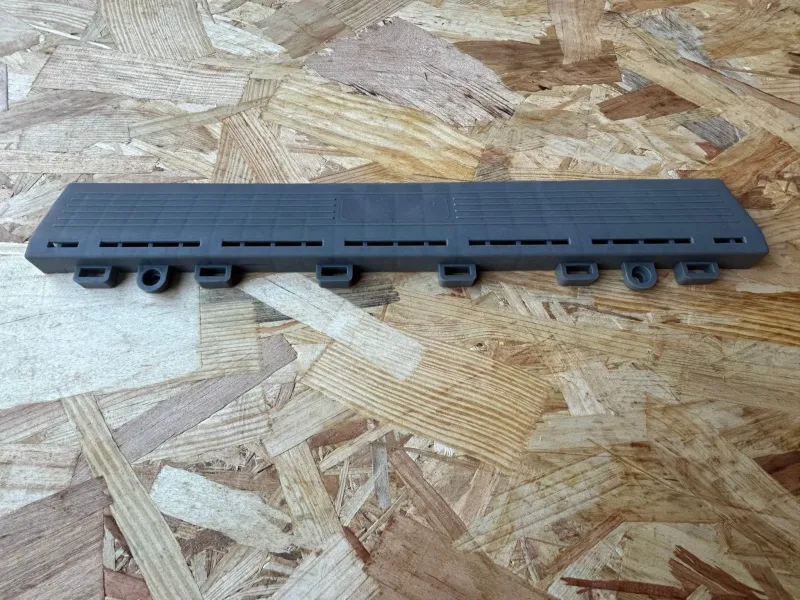 UL Listed Bordure pour dalle de garage 400mm - femelle gris