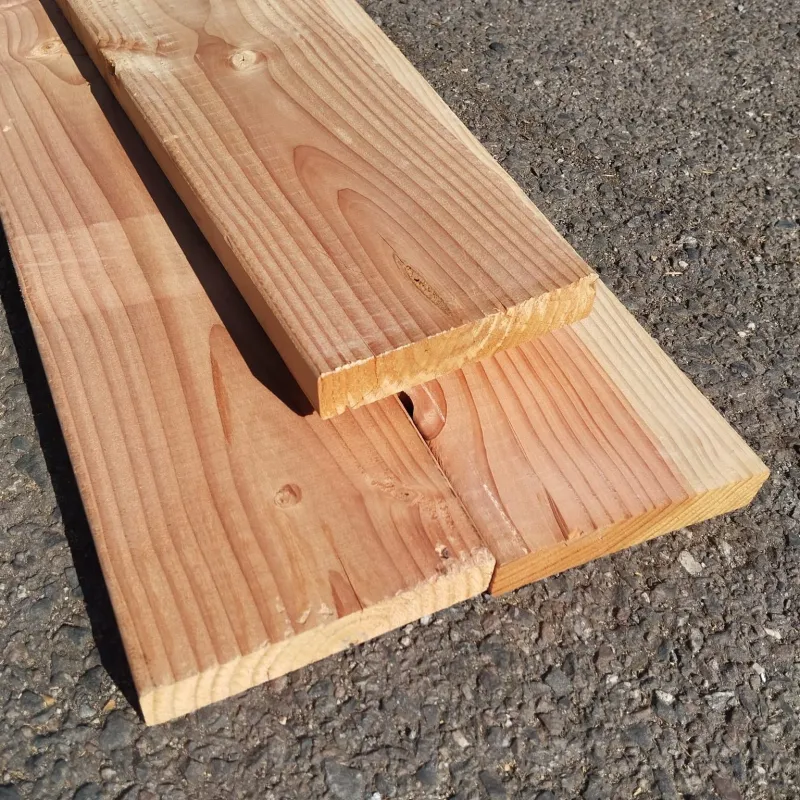 Planche douglas - 27x145 - L=4m