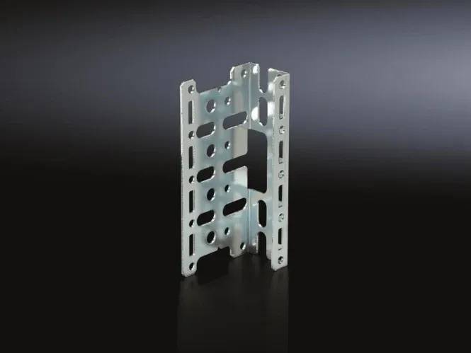 Rittal Montagewinkel VE=4 CP 6205100 zum Einbau Systemchassis+TS Montagestege