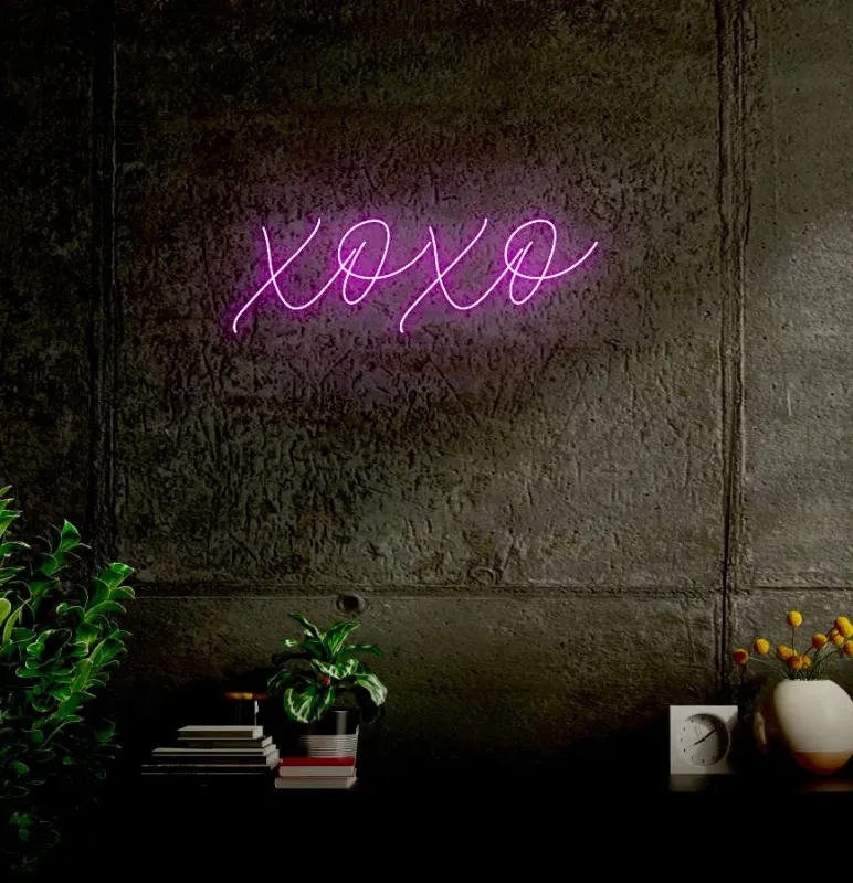 XOXO LED Neon Sign w/ Dimmer Remote Control