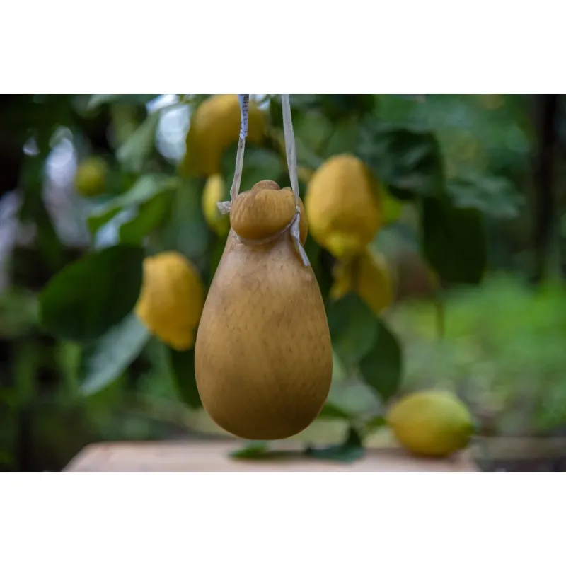 Caciocavallo Affumicato Prodotto Penisola Sorrentina Conf. da 1 Kg.