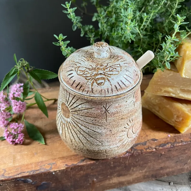 Ergonomic Design Honey Pot No. 1