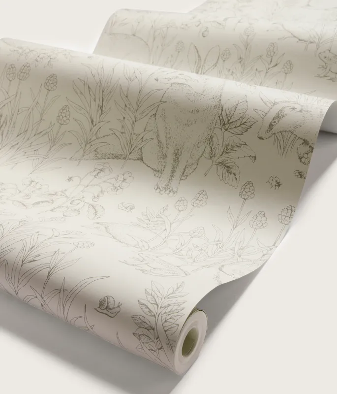 Forest Friends ecru wallpaper