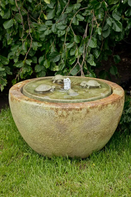 Gathering Turtles Fountain - 20V