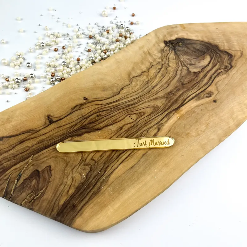 Just Married Inscribed Cakesicle Sticks