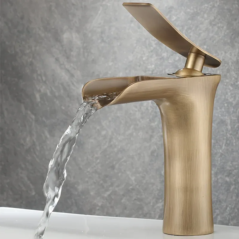 Mitigeur lavabo antique Industrial Design