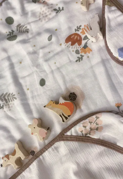 Precision flores na toalha com capuz