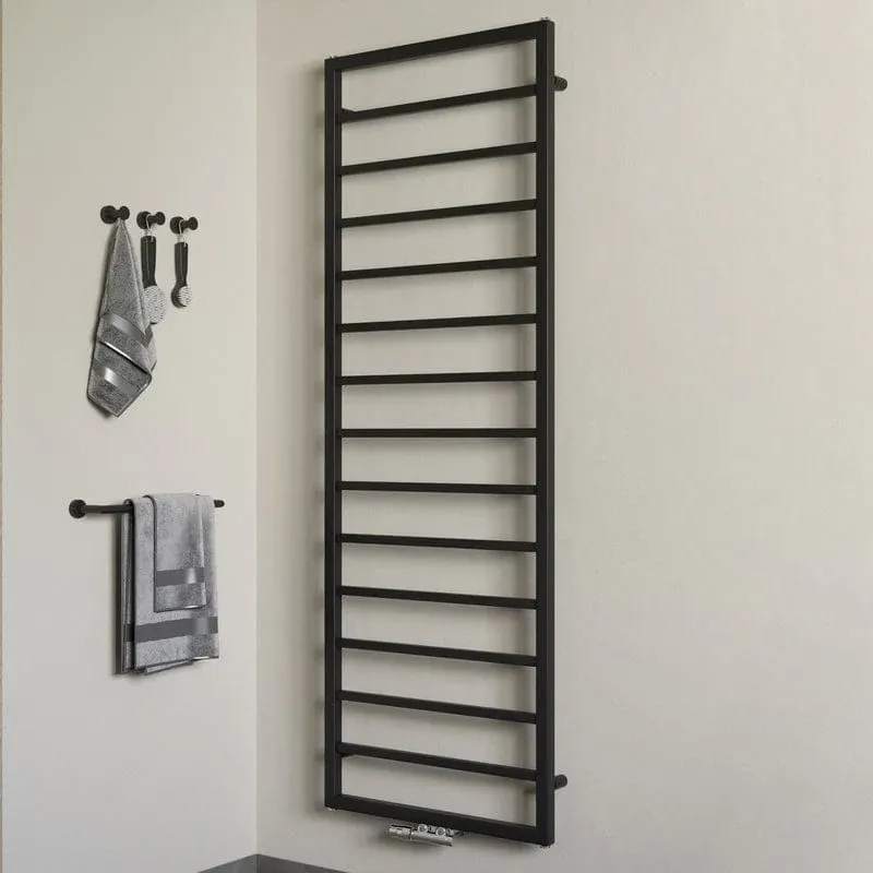 Radiateur de salle de bain STUROTEC Bath 3 60 x 172 cm