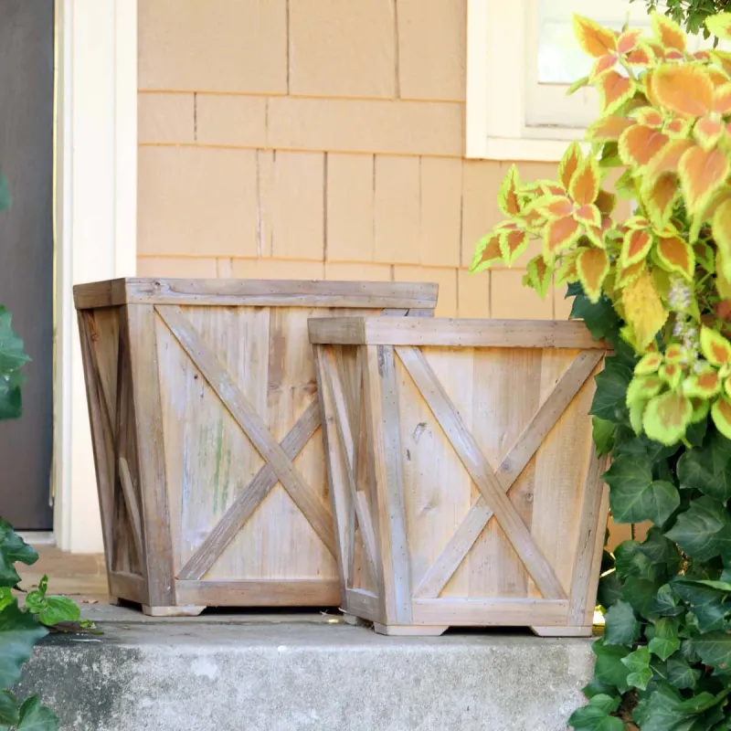 Reclaimed Wood Town & Country Planters, Place 2