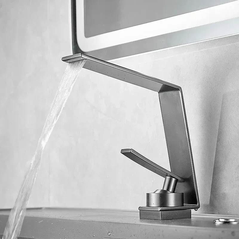 Robinet Lavabo Design Effect Cascade en Shiny metal Industrial Design
