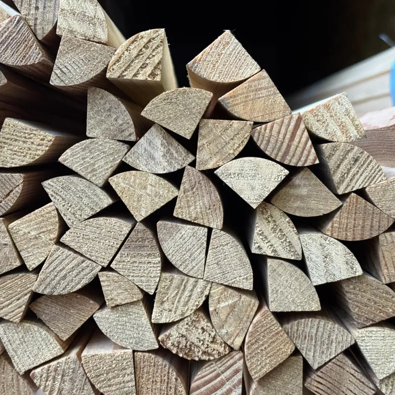 Safety Rated 1/4 Rond sapin - 18x18 - L=2,5m