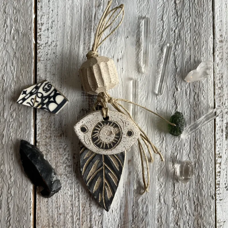 Slim Talisman No. 11