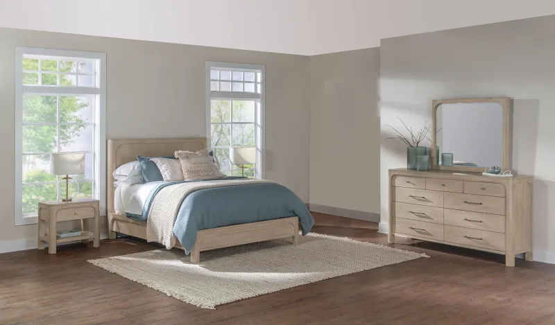 Solano 4-piece Queen Bedroom Adjust Weathered Mango