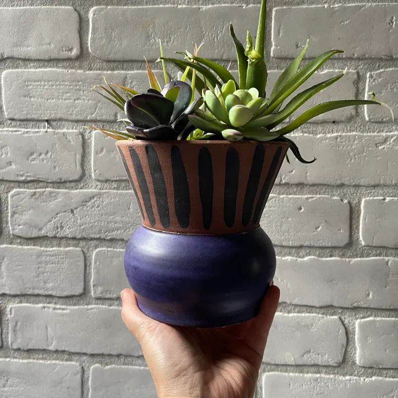 Stoneware Planter No. 5 Compatible DeWALT Batteries