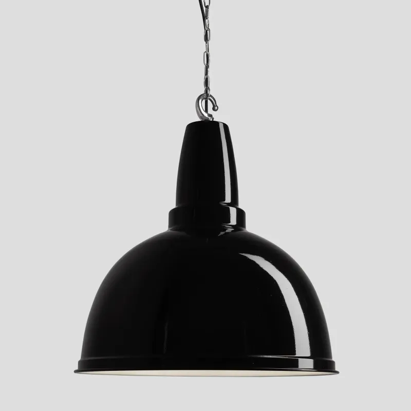 Old-school Large Pendant - 17 Inch - Black