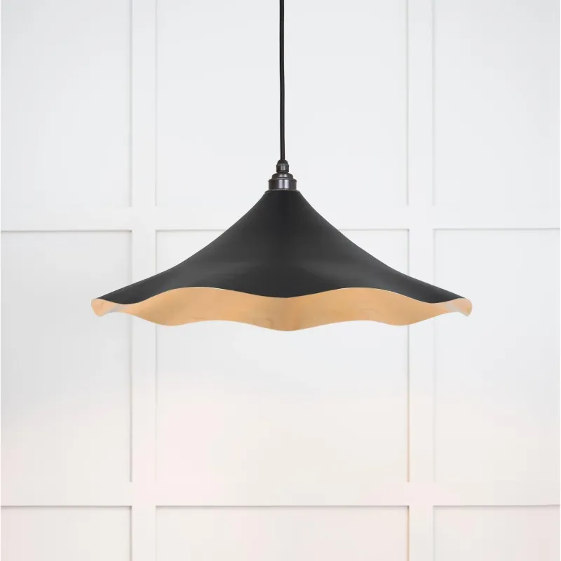 Smooth Warm alloy Flora Pendant Elan Black | From Anvil