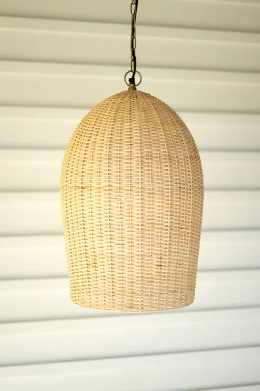 Wicker pendant portable